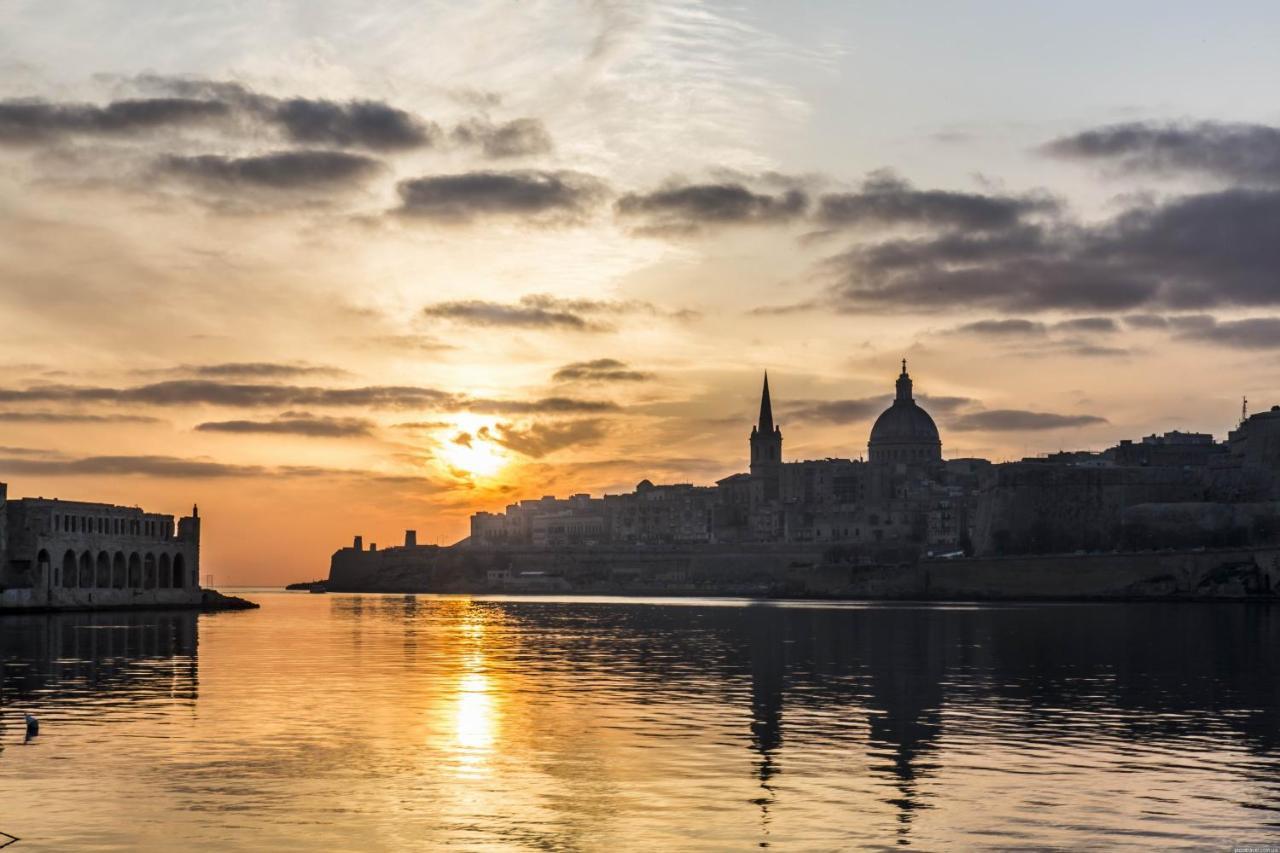 Spectacular Apartment Valletta And Harbour Views سليمة المظهر الخارجي الصورة