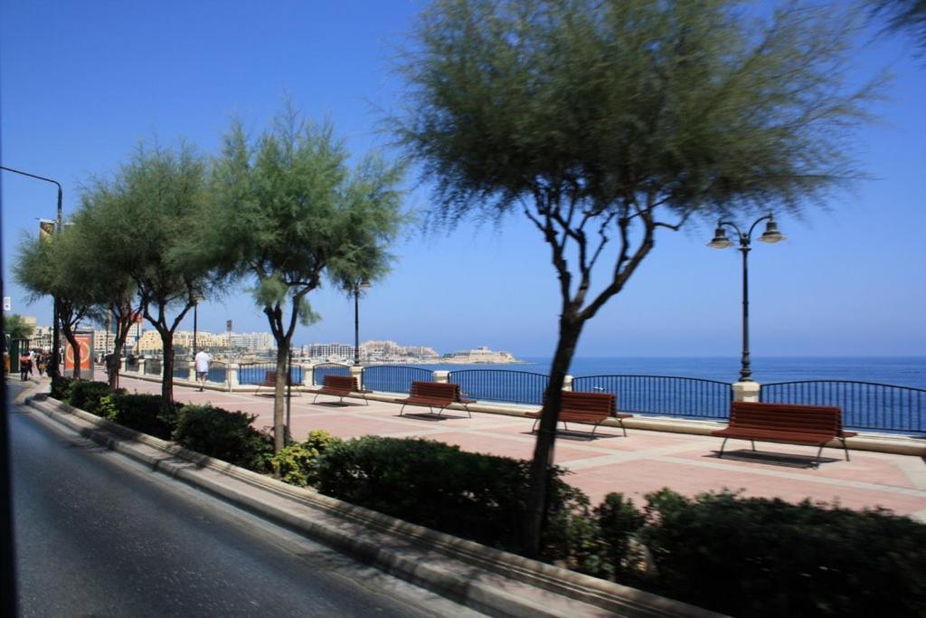 Spectacular Apartment Valletta And Harbour Views سليمة المظهر الخارجي الصورة
